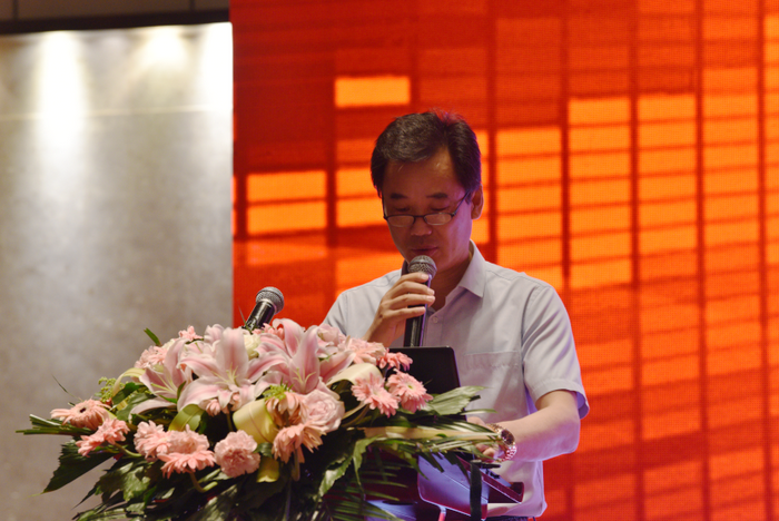 <a href='http://www.sararz.com/plus/list.php?tid=529' target='_blank'><u>宗亚力</u></a>