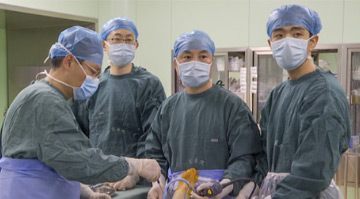 精准 微创 | 借助踝关节镜+骨科机器人，必威官方首页官网betway足踝科为踝关节韧带断裂合并骨折提供智慧解决方案